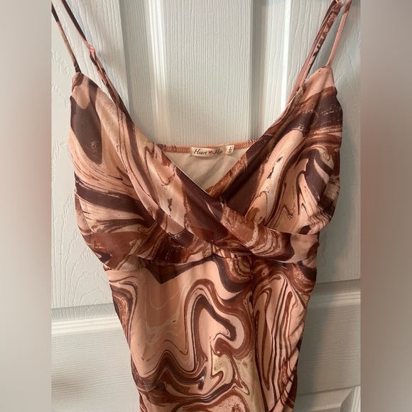 Stunning Swirl Ruched Mini Dress Size Large - Picture 2 of 4